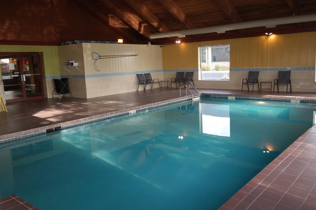 Super 8 By Wyndham Sturtevant Racine Esterno foto